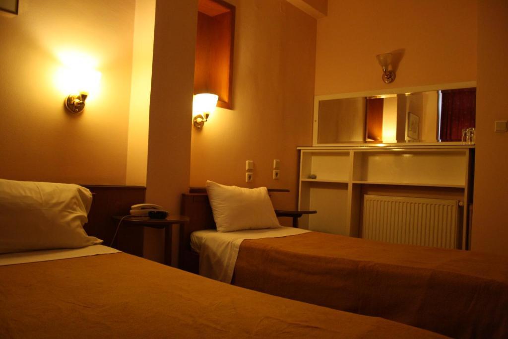 Hotel Avra Kardítsa Стая снимка