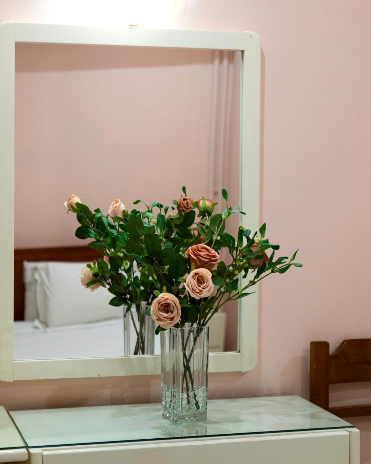 Hotel Avra Kardítsa Екстериор снимка