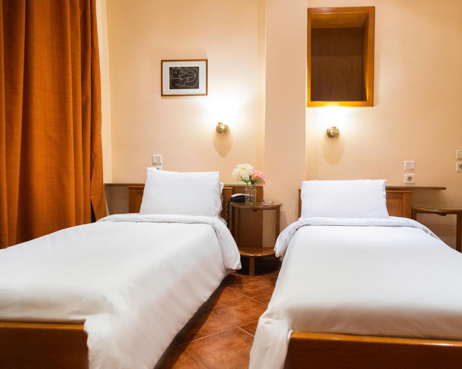 Hotel Avra Kardítsa Екстериор снимка