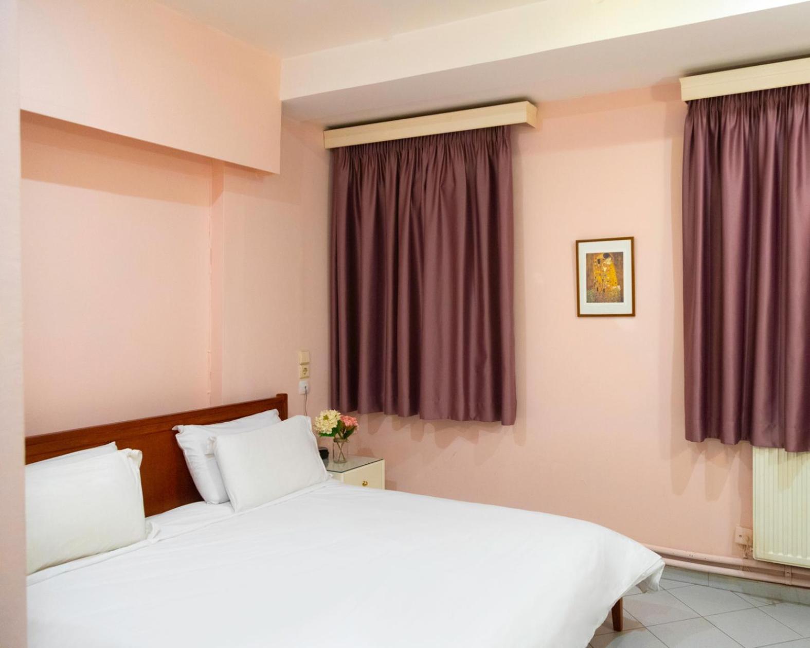 Hotel Avra Kardítsa Екстериор снимка