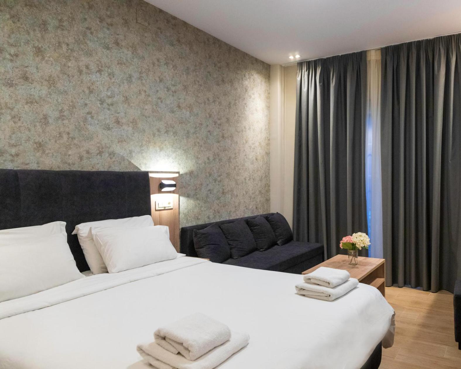 Hotel Avra Kardítsa Екстериор снимка