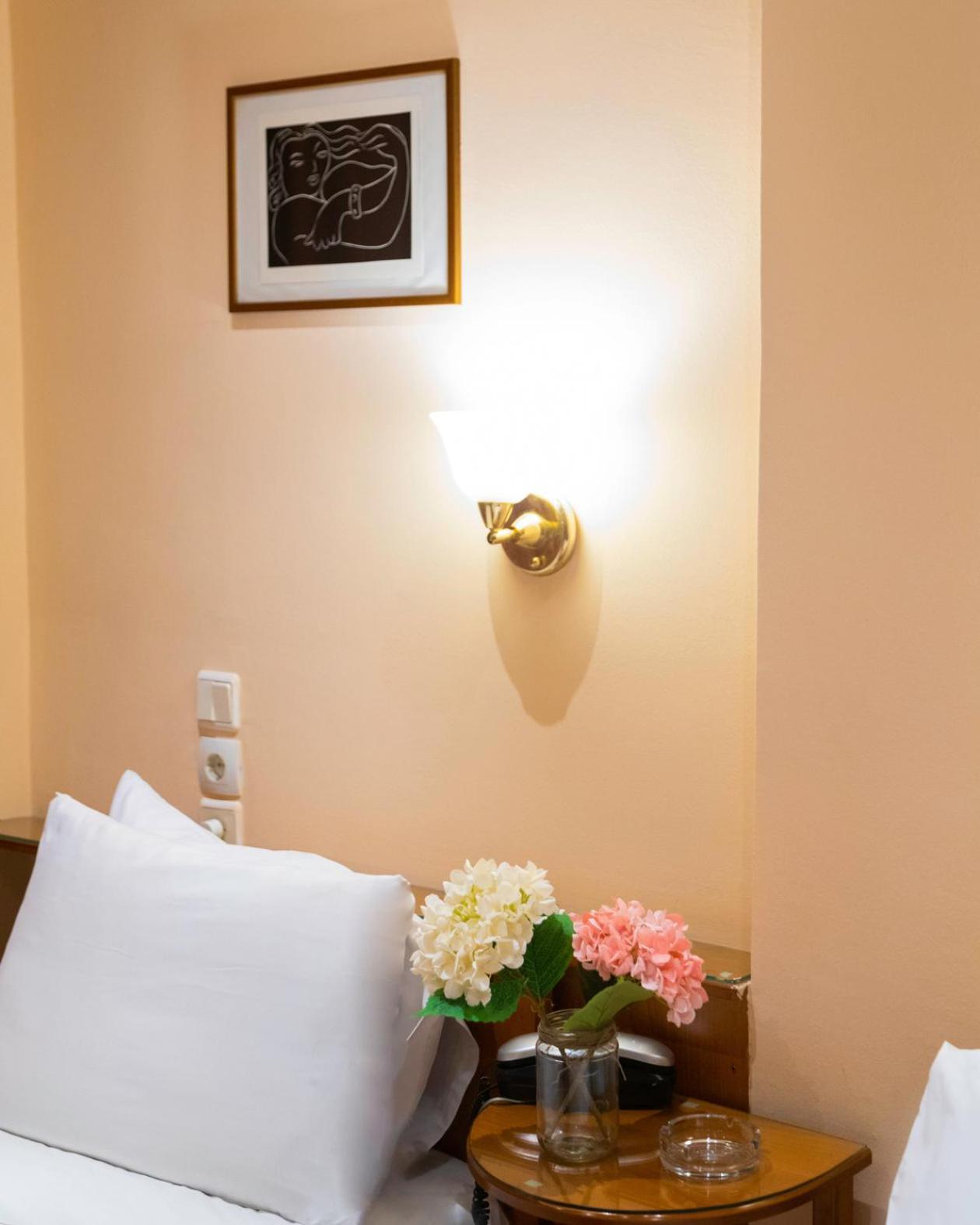 Hotel Avra Kardítsa Екстериор снимка