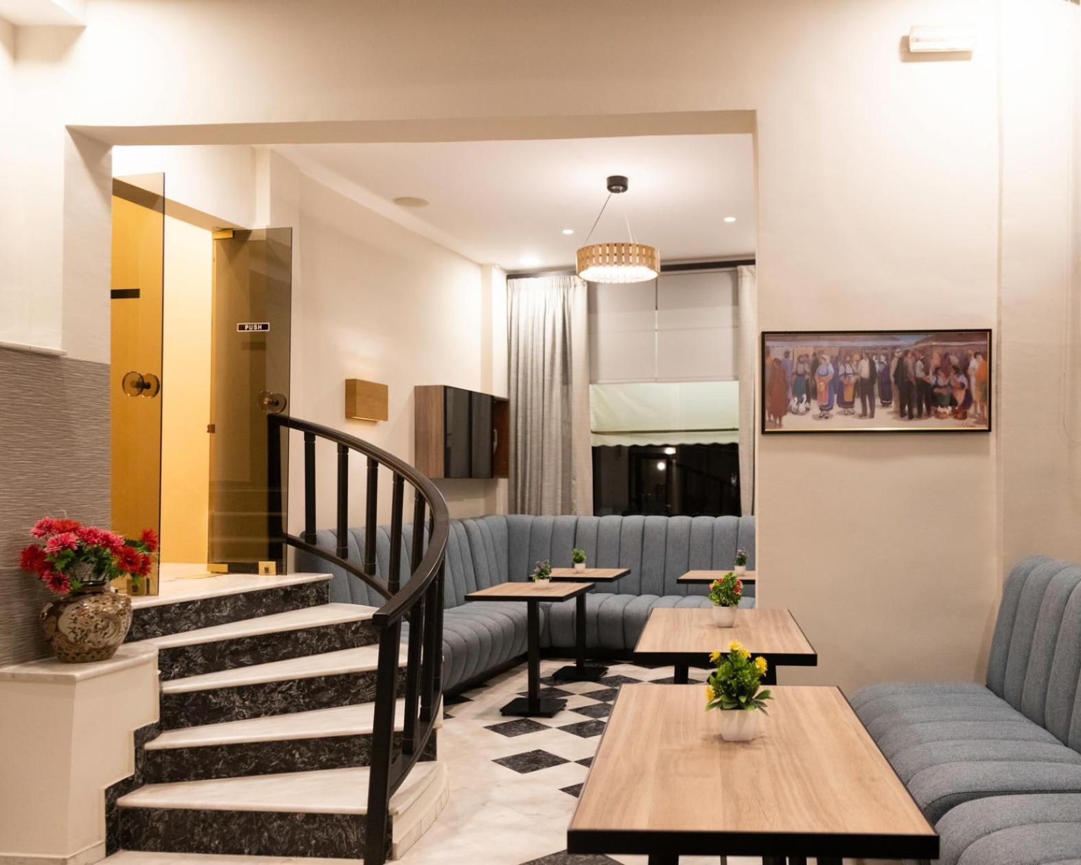 Hotel Avra Kardítsa Екстериор снимка