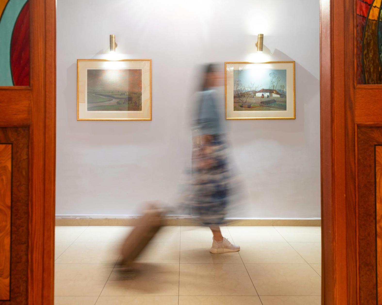 Hotel Avra Kardítsa Екстериор снимка